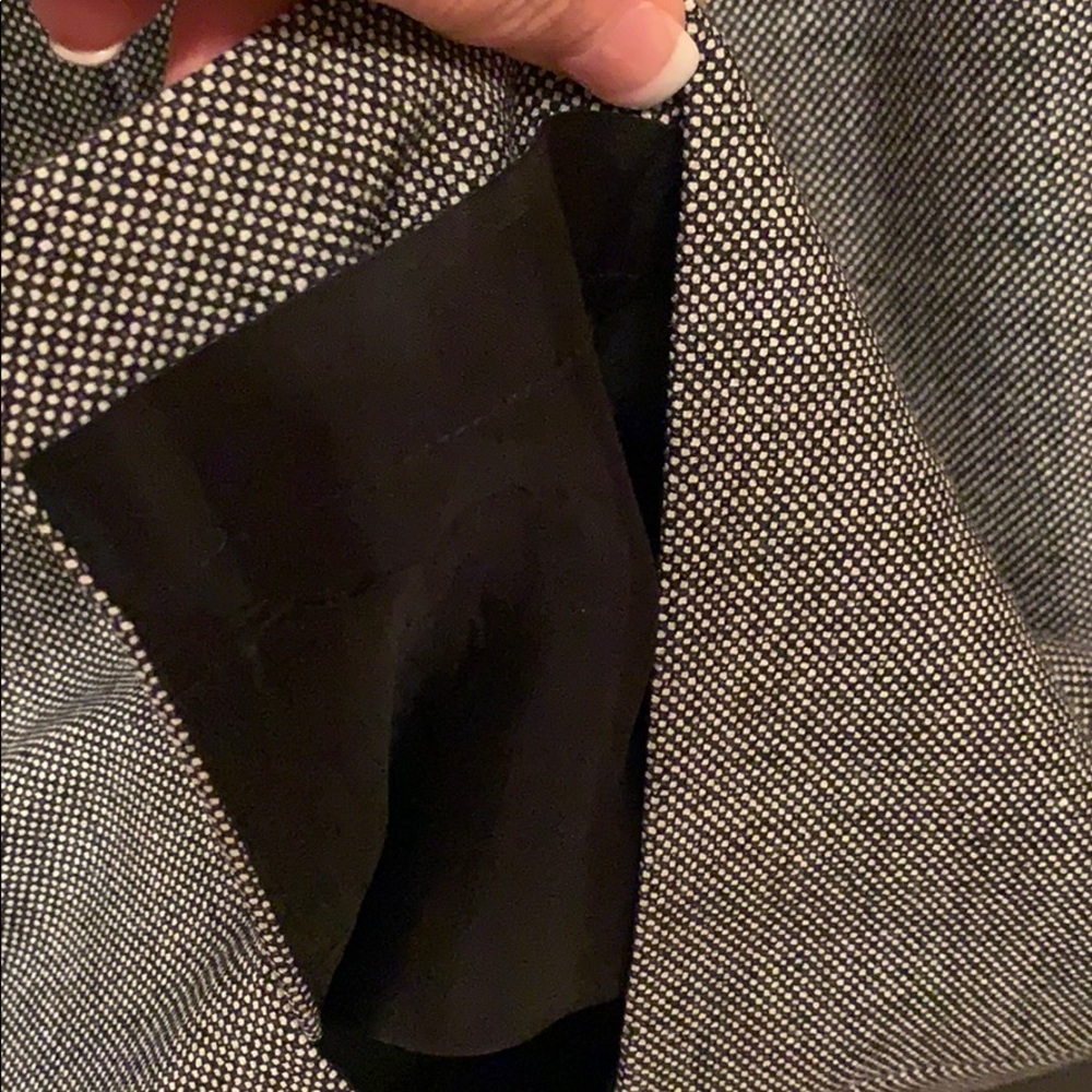 Carlisle 2-piece Suit 👠 Offers Welcomed 🌺 - Picture 5 of 6